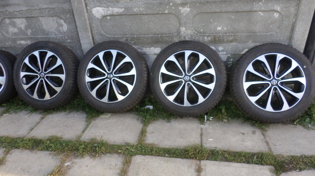 Jante Nissan Qashqai 215 55 18 IARNA Pirelli Sottozero