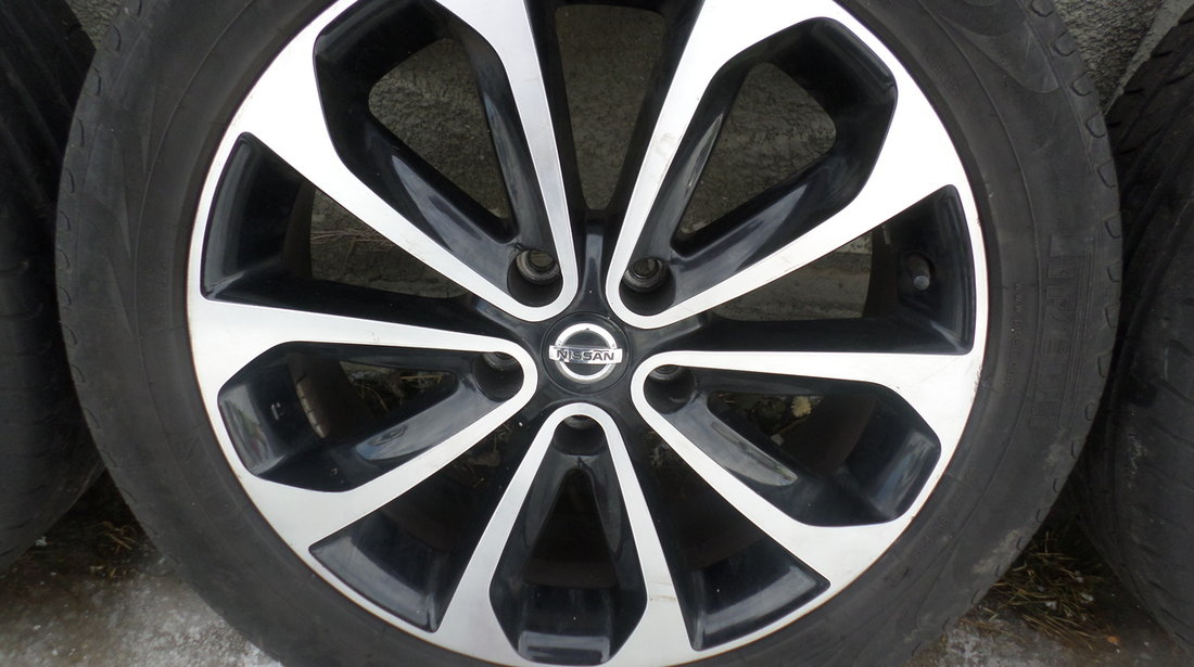 Jante Nissan Qashqai 215 55 18 Vara Continental Pirelli