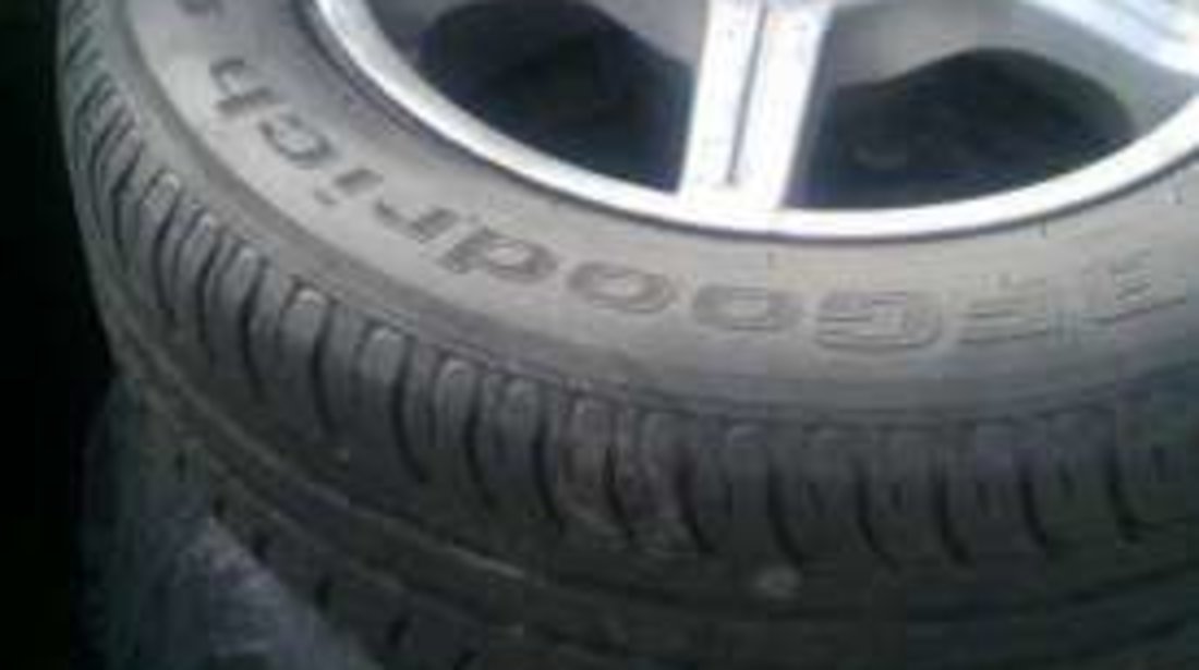 Jante opel astra h 5 x 110 pe 15 cu anvelope aproape noi 195 65 15