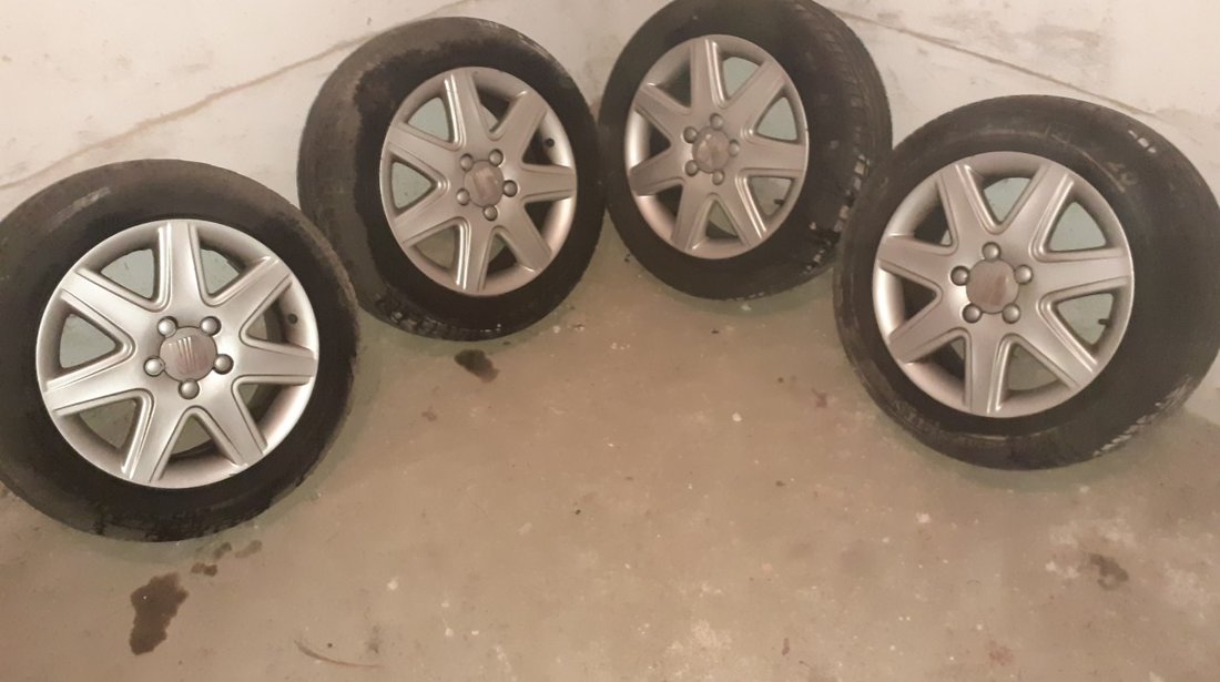 Jante originale Seat 16" cu anvelope de vara 205/55R16 aproape noi.