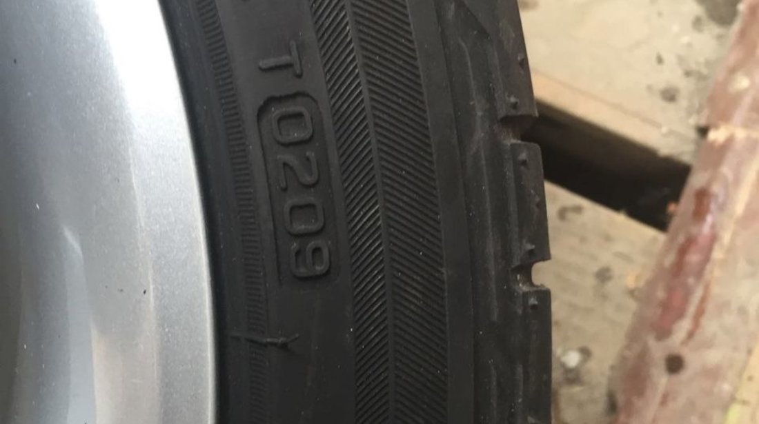 Jante Skoda Fabia Octavia 215 40 17 Vara Bridgestone