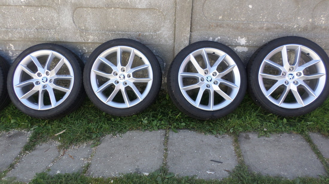 Jante Skoda RS Gemini 225 40 18 Vara Noi Bridgestone