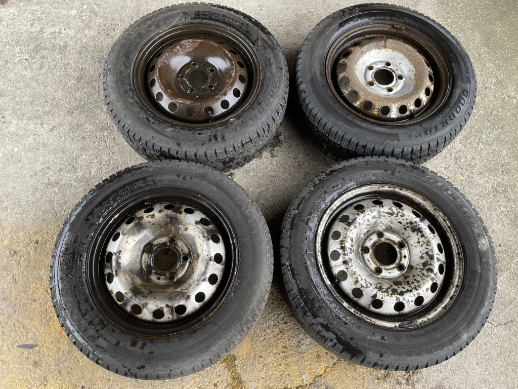 Jante tabla 16 Vivaro Trafic Primastar sedan 2011 (205/65R16C ET50)