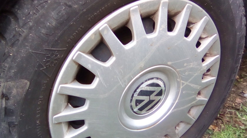 Jante tabla echipate cu anvelope de iarna pe 15 din dezmembrari vw golf 4