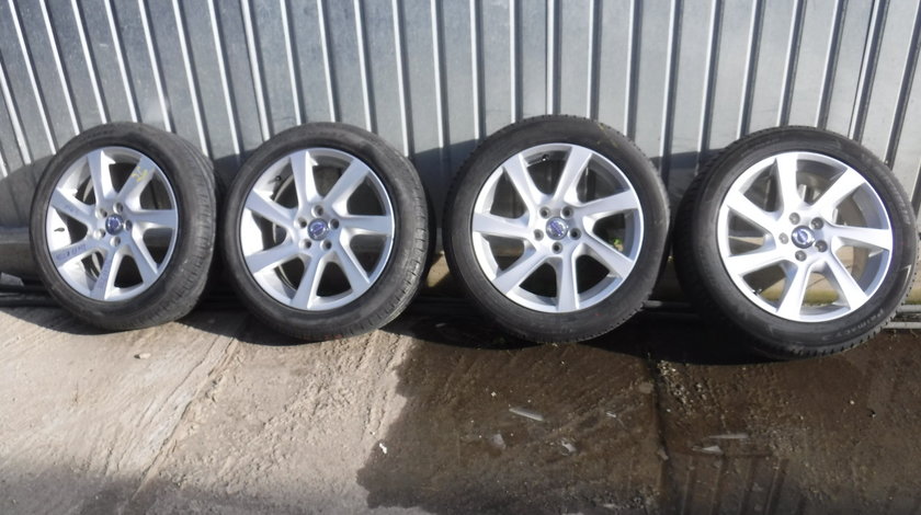 Jante Volvo R17 V60 V70 S60 S80 Model Pandora+ 215 50 17 Michelin