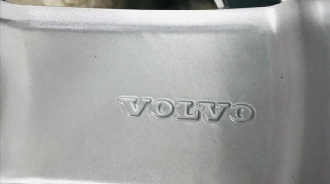 Jante Volvo V40, S40, S60, Noi, Originale, Anvelope Iarna Dunlop Noi