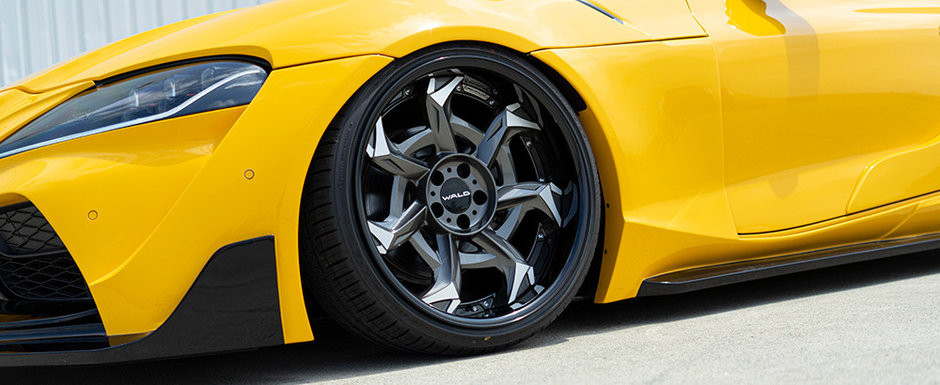 Japonezii au terminat de tunat noua Toyota Supra: masina cu motor si platforma de BMW e acum de nerecunoscut Japonezii au terminat de tunat noua Toyota Supra: masina cu motor si platforma de BMW e acum de nerecunoscut