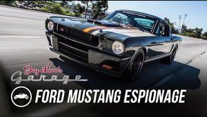 Jay Leno ne spune povestea unui Mustang din '65 cu caroserie din carbon