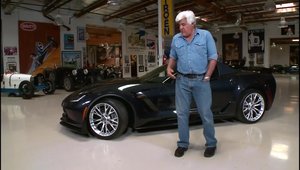 Jay Leno testeaza noul Chevrolet Corvette Z06 si este oprit de politie