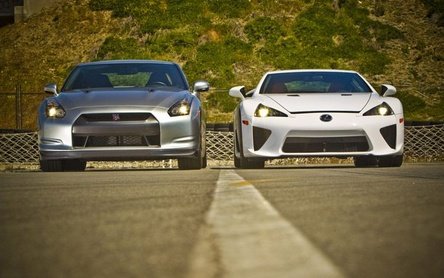 JDM War: Lexus LFA versus Nissan GT-R