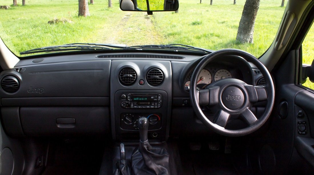 Jeep Cherokee 2.4i Sport An 2003 Manual AC 2003