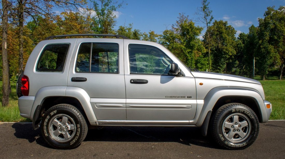 Jeep Cherokee 2.5 CRD Limited plus trapa 2002