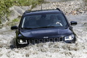 Jeep Compass si Renegade 4Xe