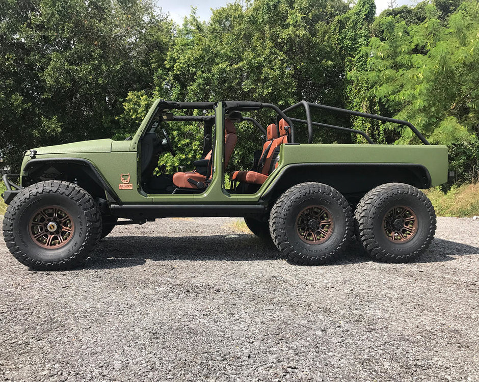 Jeep Wrangler 6x6