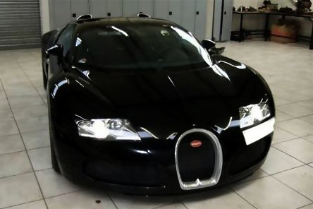 Jenson Button isi vinde Veyron-ul Jenson Button isi vinde Veyron-ul