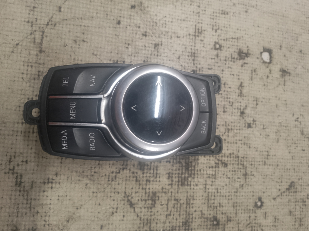 Joystick navigatie / buton navigatie BMW Seria 2 F45 2014, 6820848-01