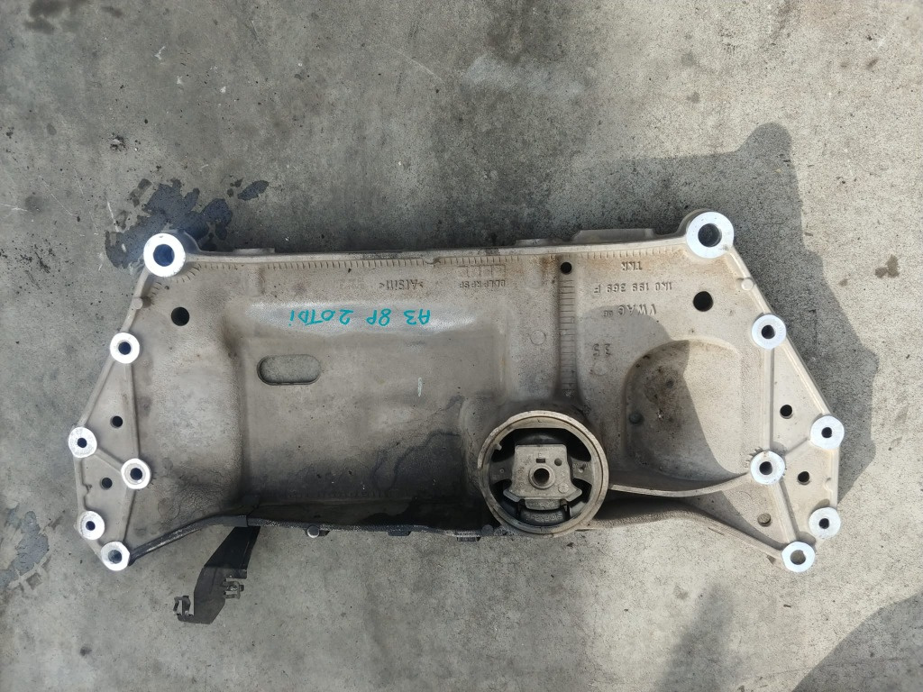 Jug cadru motor 2.0 tdi audi a3 8p vw golf 5 1k0199369f