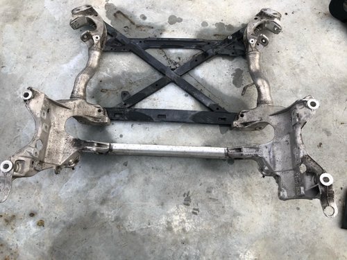 Jug cadru motor 2.0 tdi audi a4 b8 8t0399315
