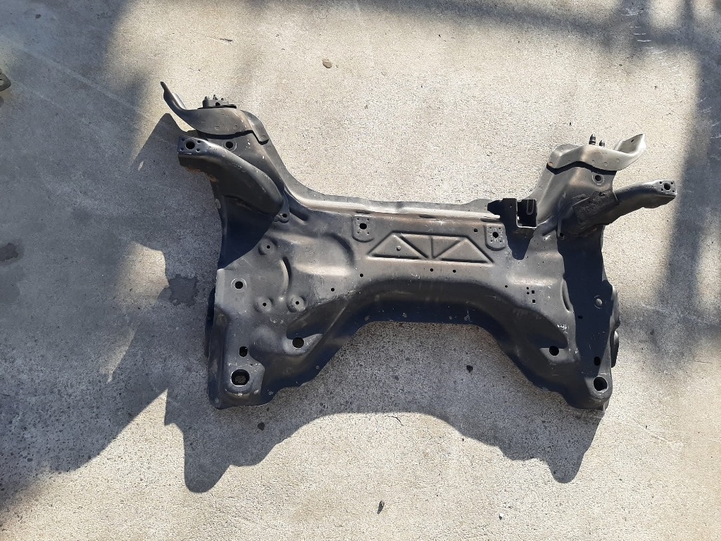 Jug cadru motor peugeot 3008