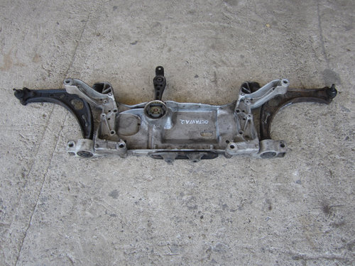JUG / CADRU MOTOR / PUNTE FATA SKODA OCTAVIA II 2.0 TDI FAB. 2004 - 2013 ⭐⭐⭐⭐⭐