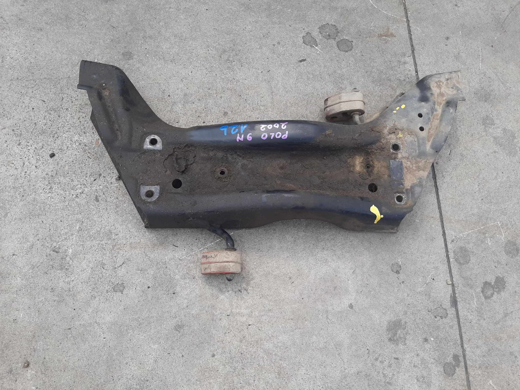 Jug cadru motor vw polo 9n 1.2 b bxv