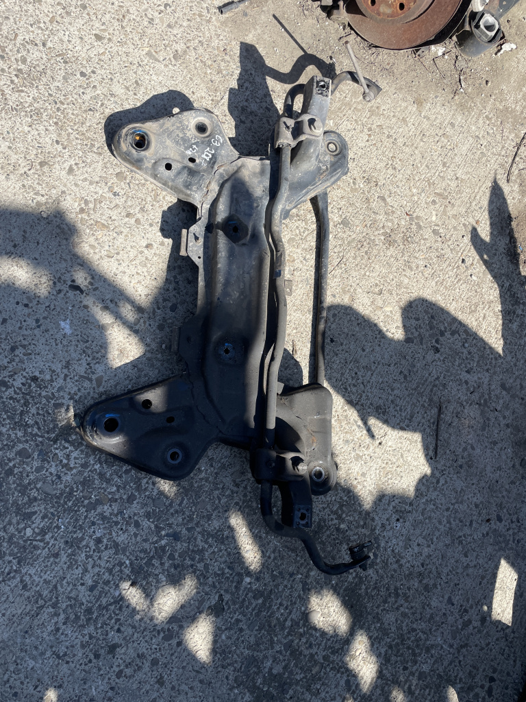 Jug motor Citroen C3 1.2 Benzina 2017, -