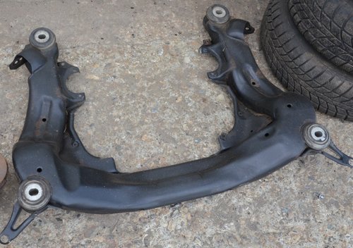 Jug motor punte fata Audi A6 C5 2.5 V6