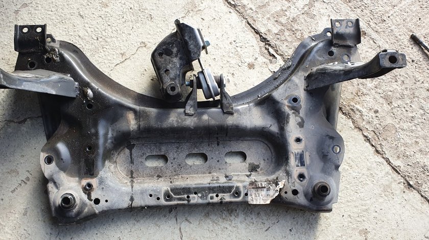 Jug motor / Punte fata Nissan Qashqai 2014 2015 2016 2017 2018