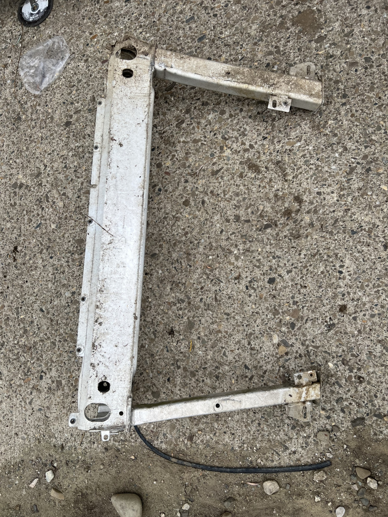 Jug motor Renault Laguna 2010