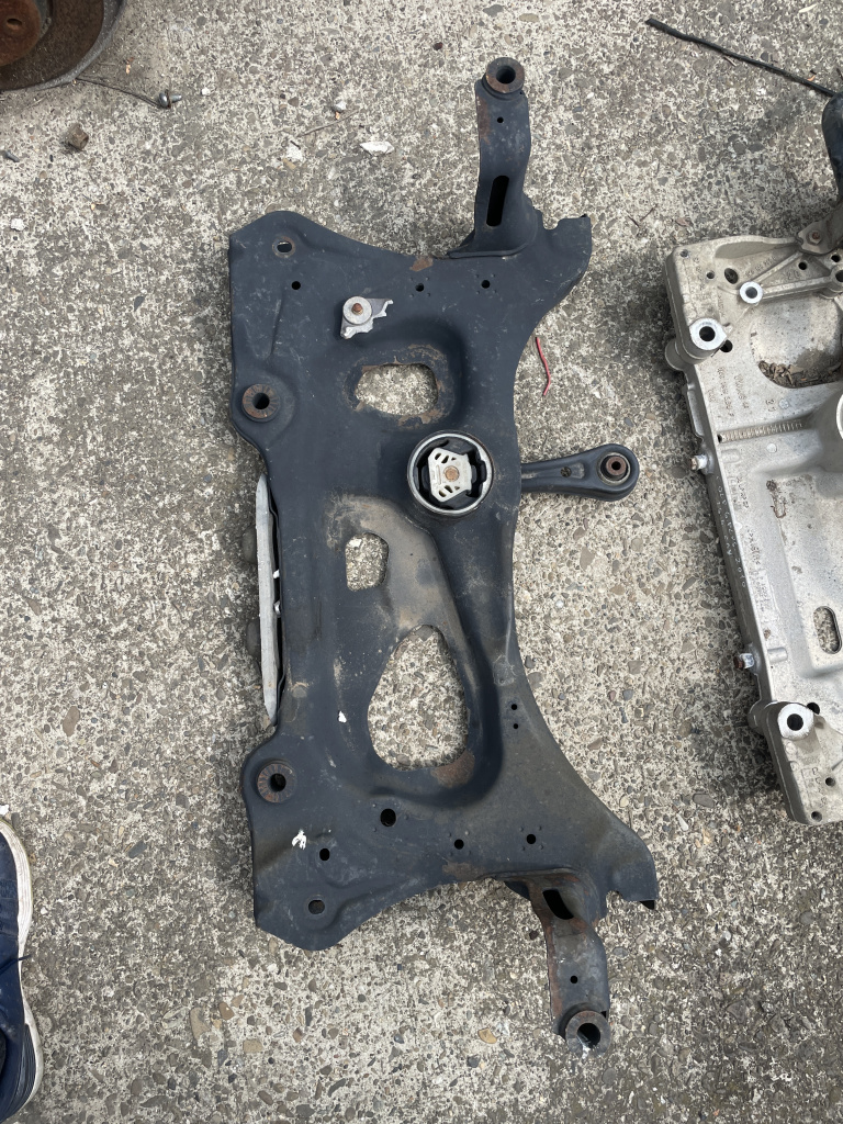 Jug motor Skoda Octavia 3 1.6 Motorina 2015, -