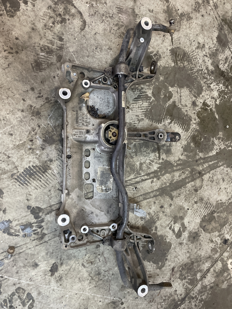 Jug motor Volkswagen Tiguan 2.0 Motorina 2014