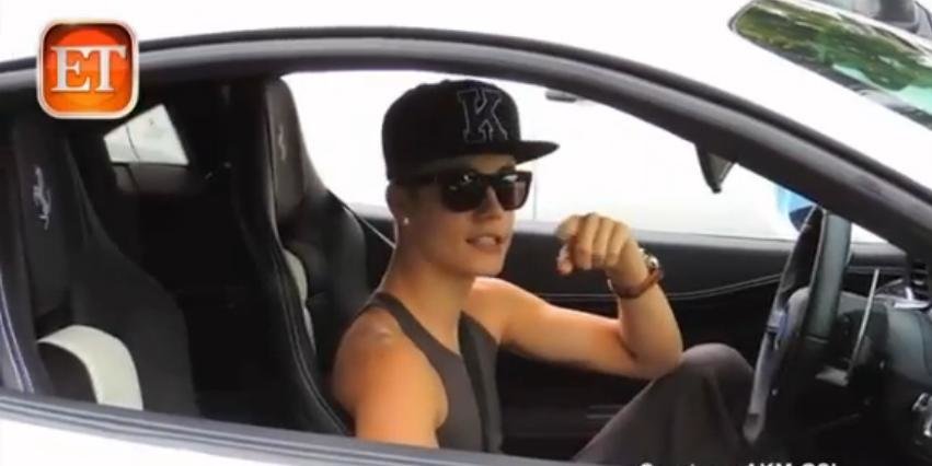 Justin Bieber blocheaza circulatia ca sa se dea mare Justin Bieber blocheaza circulatia ca sa se dea mare
