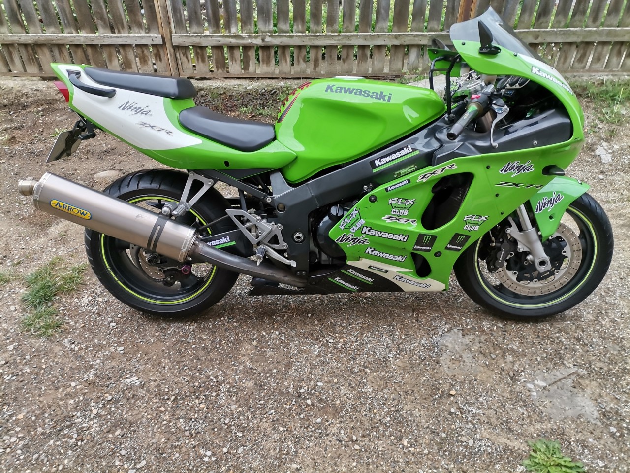 KAWASAKI NINJA ZX 7 r variante MOTO/AUTO de vanzare #45591242
