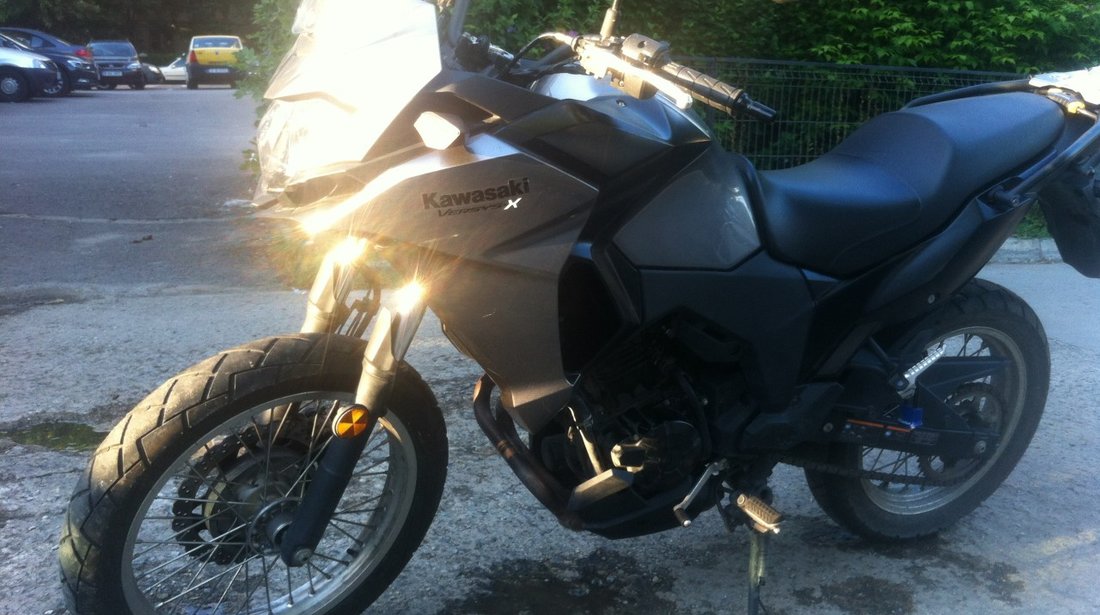 kawasaki versys 300 abs 2017- 3000euro