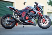 Kawasaki Z1000 by Gator Customs