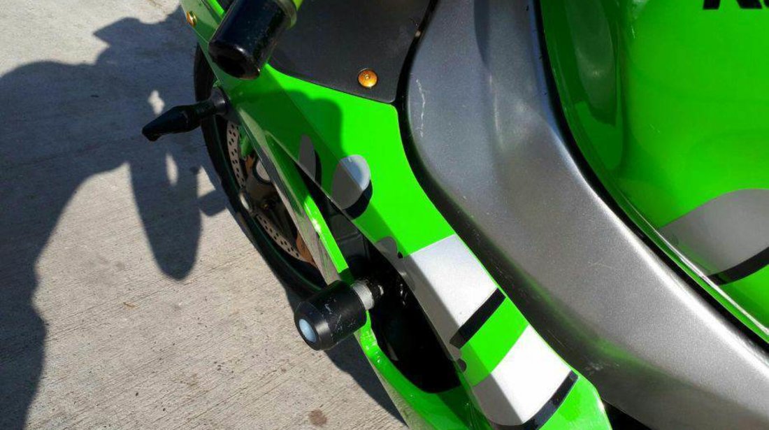 Kawasaki ZX6R 636 2004