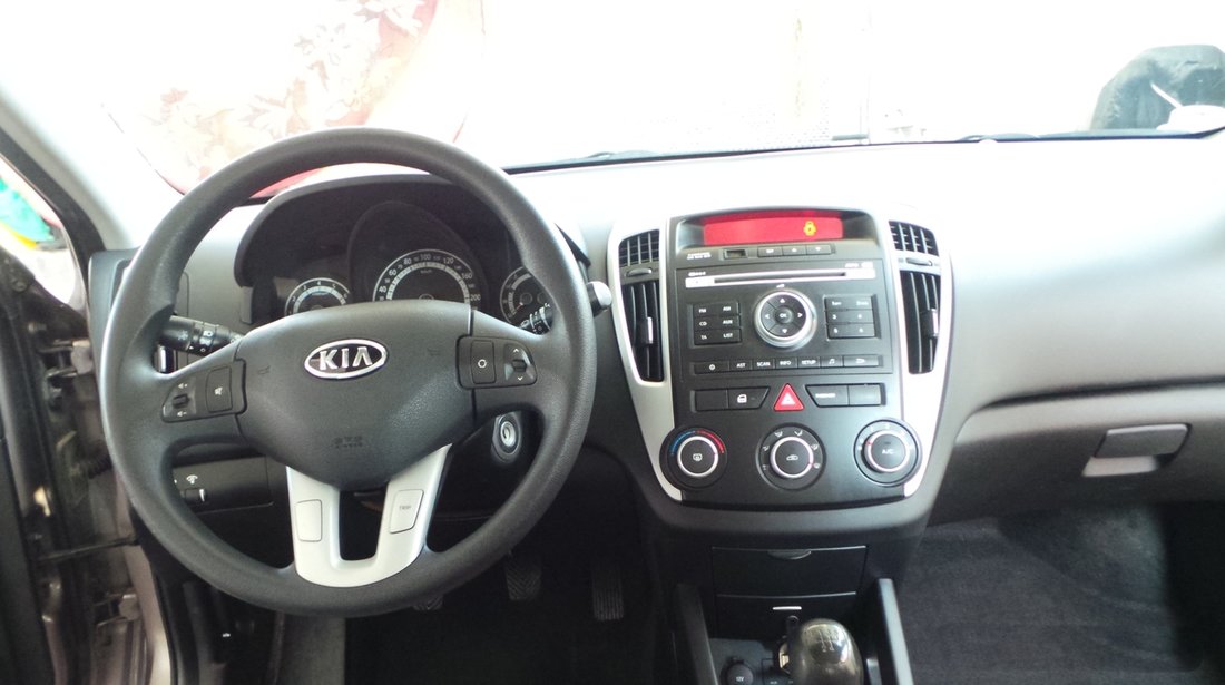 Kia Cee'd 1.4 Benzina 2010