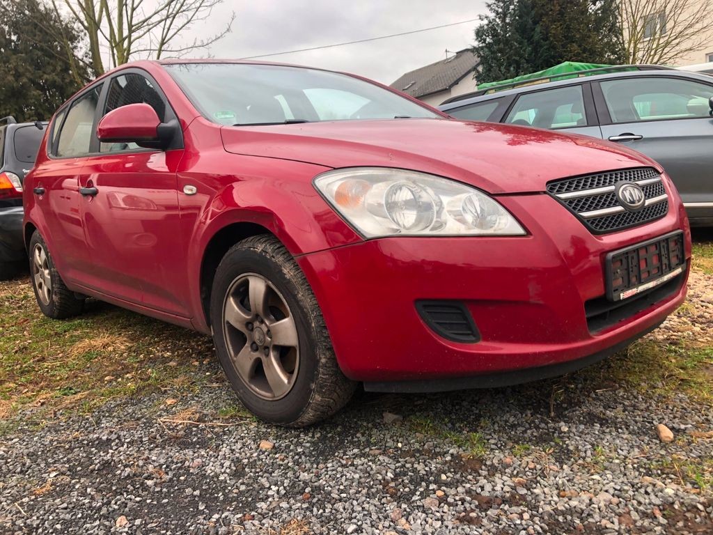 Kia Ceed 1.4 benzină G4FA 2008 orice piesa caroserie si motor