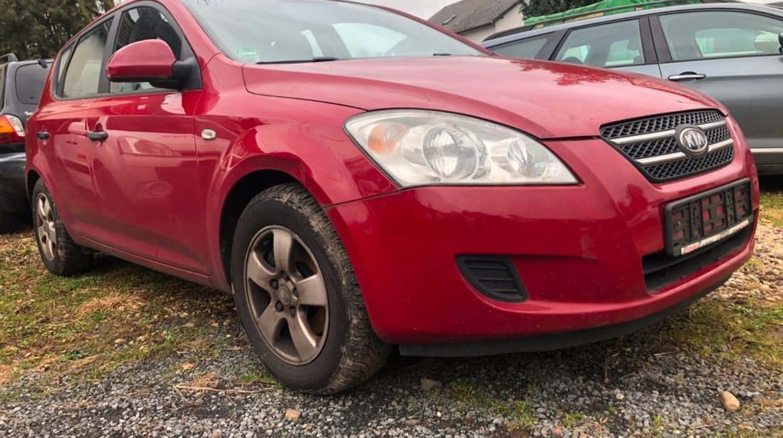 Kia Ceed 1.4 benzină G4FA 2008 orice piesa caroserie si motor