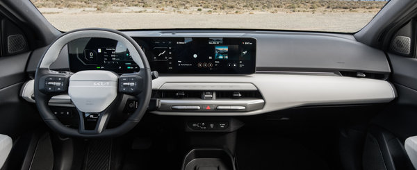 KIA crede ca noul EV4 arata mai bine decat actuala Tesla Model 3 si publica peste 30 de imagini proaspete ca sa o demonstreze