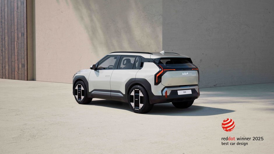 Kia EV3 castiga ravnitul premiu Red Dot „Best of the Best”