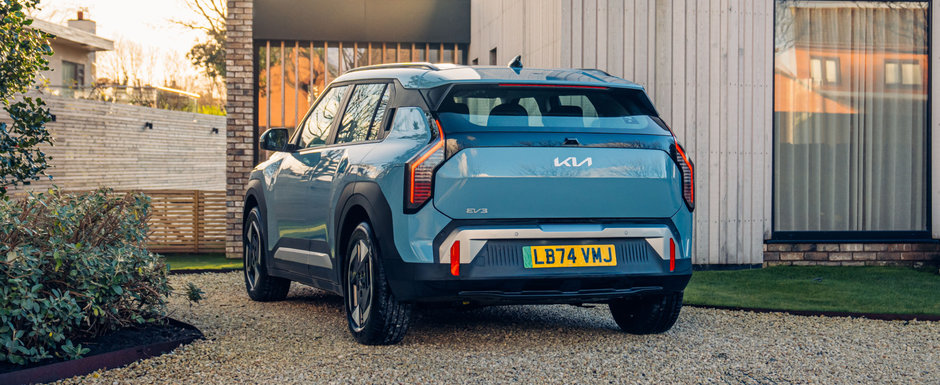 Kia EV3 desemnata „Masina anului” la premiile Autotrader Awards 2025 Kia EV3 desemnata „Masina anului” la premiile Autotrader Awards 2025
