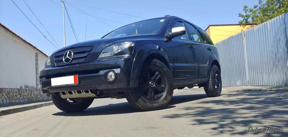 Kia Sorenta transformata in Mercedes ML