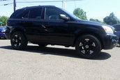 Kia Sorento cu motor V8 de 7.7 litri