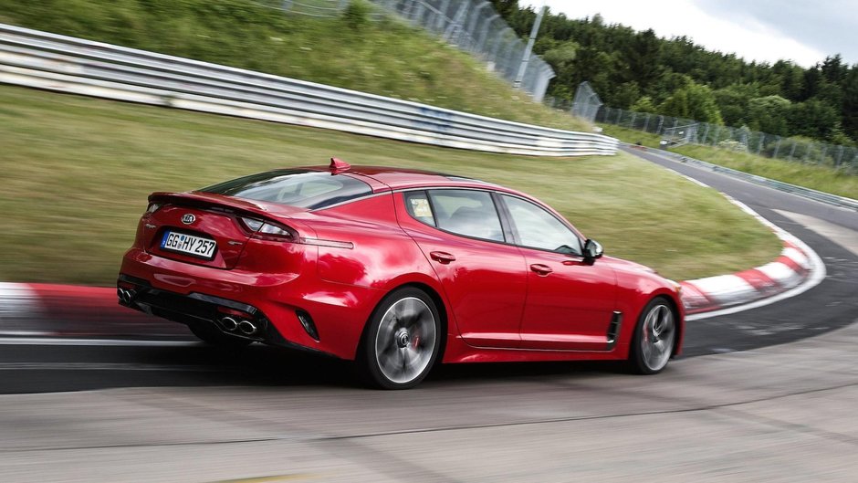 Kia Stinger pe Nurburgring