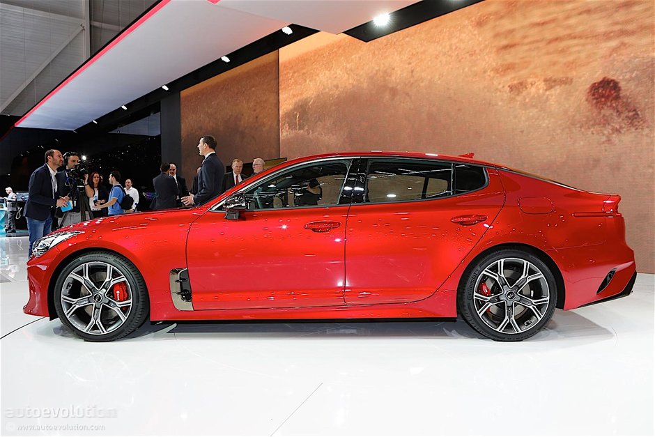 Kia Stinger- Poze reale