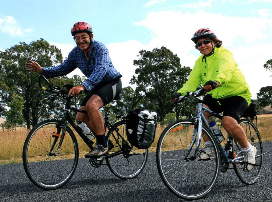 Kilometrul Verde - biciclistii inaugureaza autostrada Bucuresti-Ploiesti Kilometrul Verde - biciclistii inaugureaza autostrada Bucuresti-Ploiesti