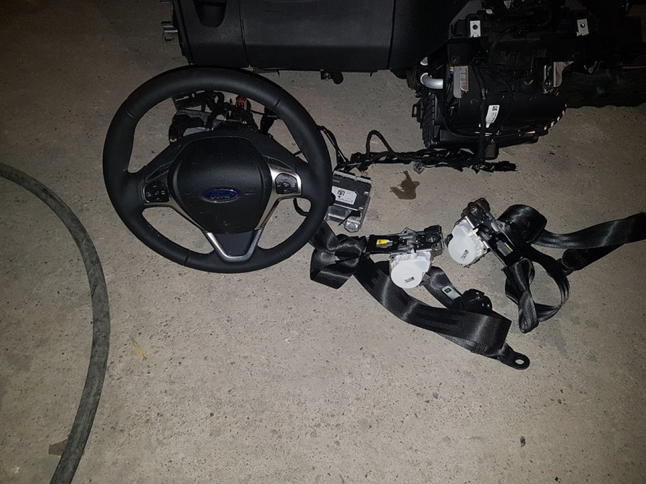 Kit airbag-uri complet ford fiesta mk7 2012-2016