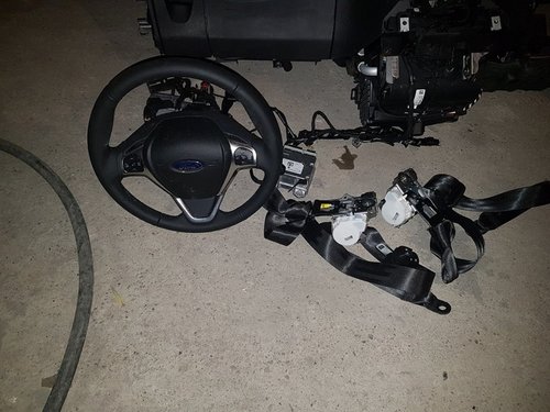 Kit airbag-uri complet ford fiesta mk7 2012-2016