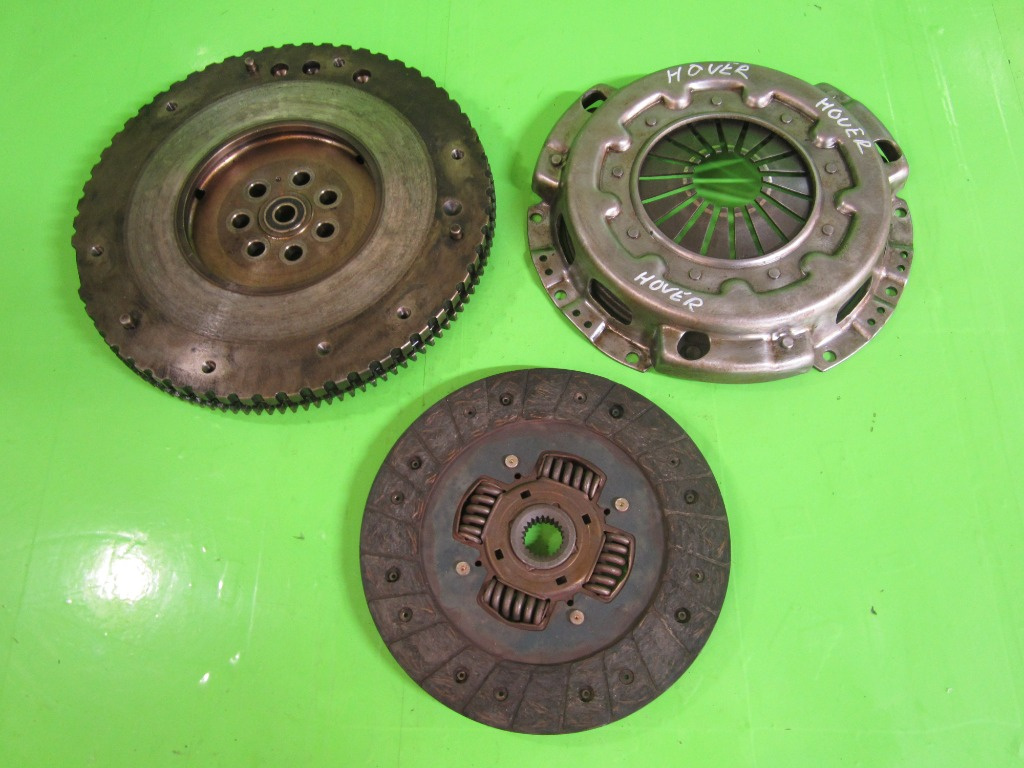 KIT AMBALAJ / PLACA / DISC / VOLANTA GWM HOVER 2.4 BENZINA 93KW 126CP FAB. 2005 – 2008 ⭐⭐⭐⭐⭐